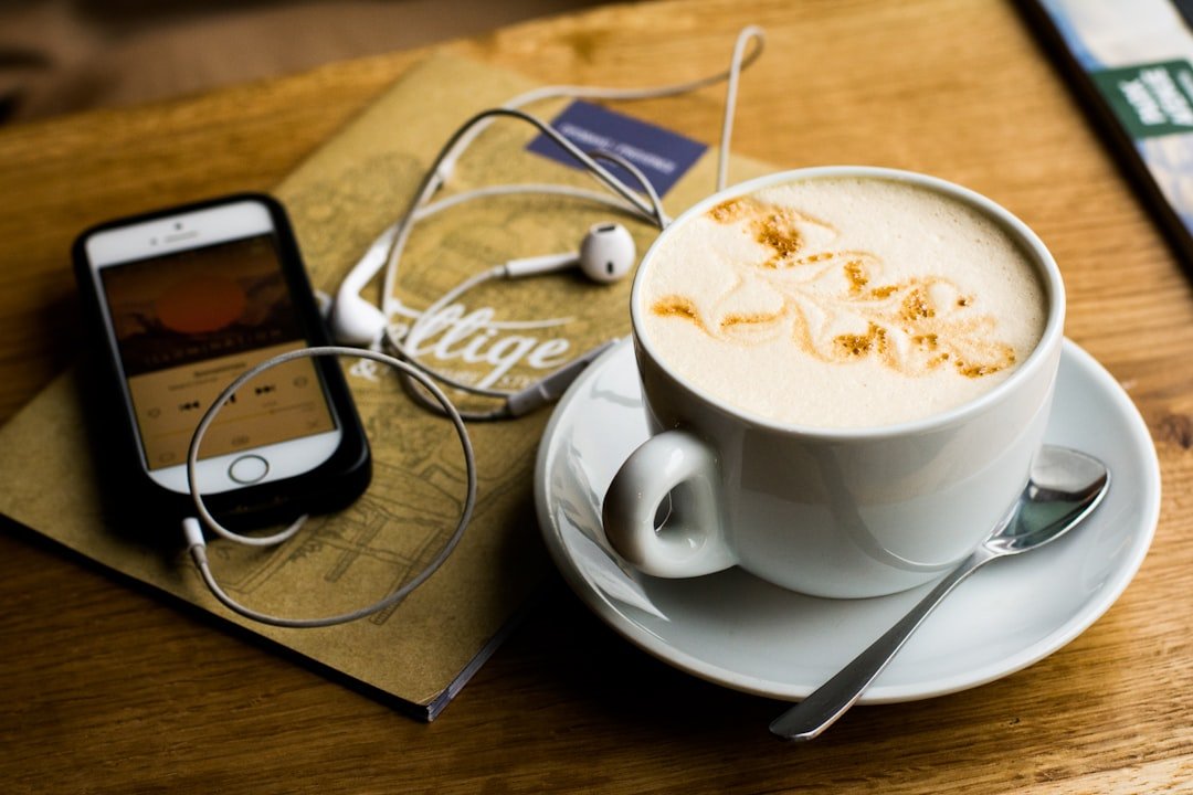 Photo Noise-cancelling headphones